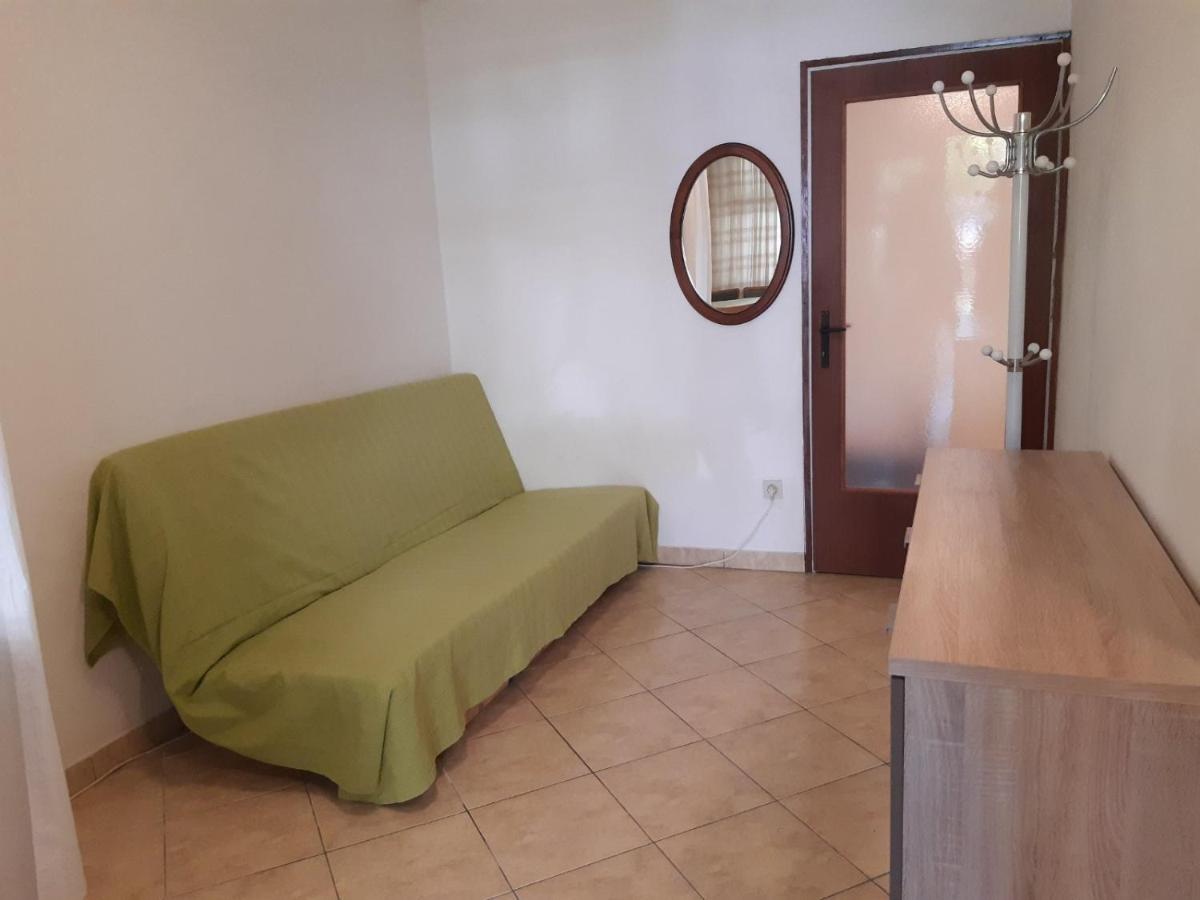 Apartment Spanjol Anka Rab Town Exteriör bild