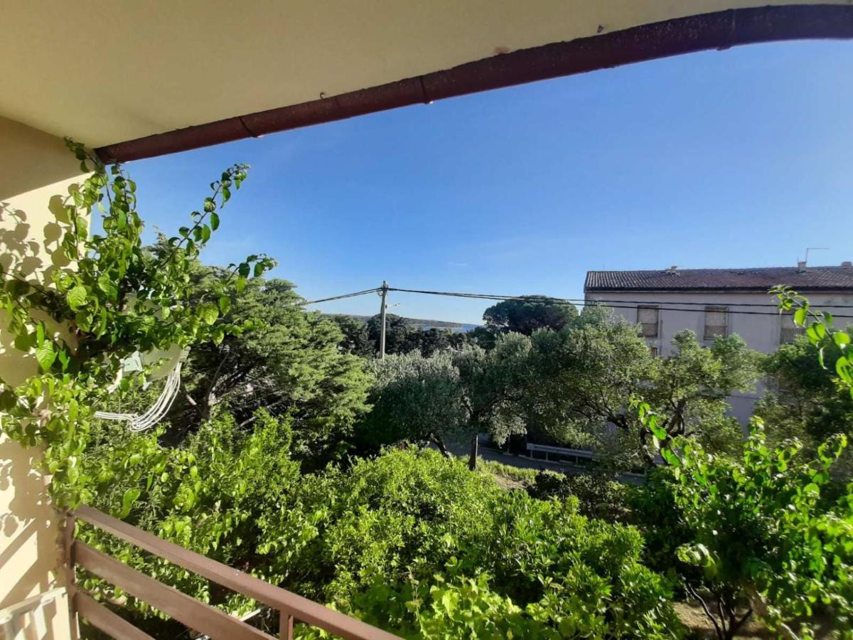 Apartment Spanjol Anka Rab Town Exteriör bild