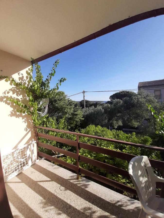Apartment Spanjol Anka Rab Town Exteriör bild